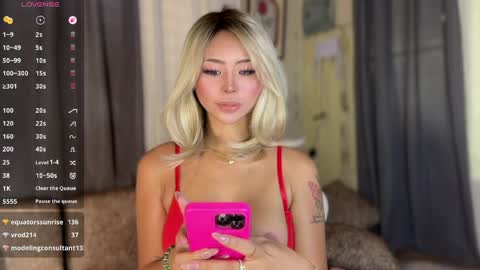 Hello your loving faye 3 online show from April 23, 8:22 am