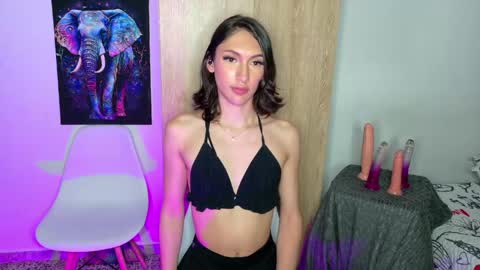 Daphne Sophia Vega online show from April 22, 9:16 am