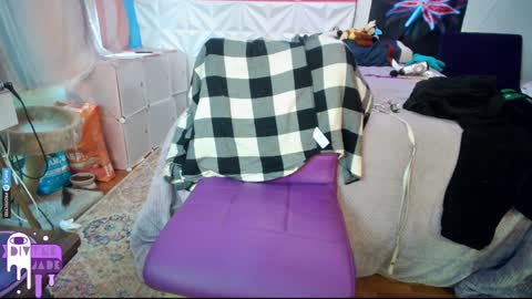 Jade Divyne online show from December 11, 6:52 pm