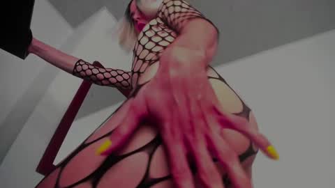 Ludika Santiago online show from February 19, 4:55 pm