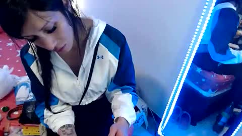 Catherine XXX online show from April 21, 1:53 am