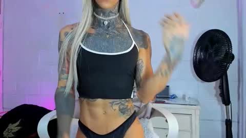 drippyorlove online show from March 11, 8:02 pm