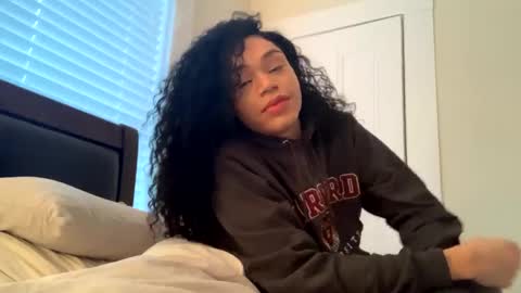 Snapshot of dynasty313 chatting on February 13, 9:06 pm Dynasty online show from February 13, 9:06 pm