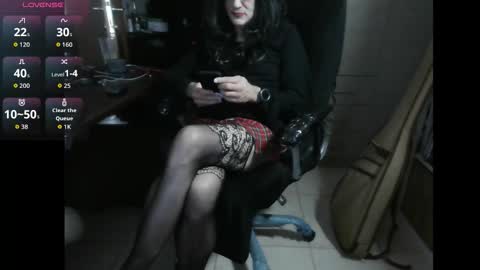 efi_crossou online show from November 3, 11:26 pm