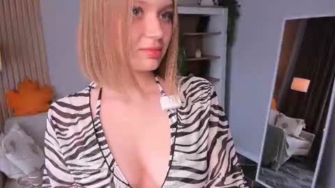 Alice online show from July 27, 10:33 am