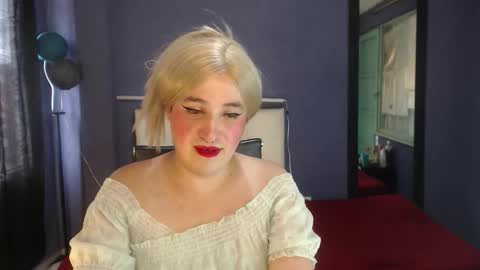 Snapshot of elektra_doll chatting on October 8, 5:58 pm elektra_doll online show from October 8, 5:58 pm