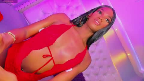 Elecktra online show from April 25, 1:41 pm