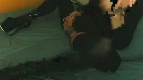 Eliana online show from April 24, 8:45 pm