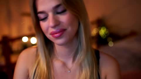 Sunflower  online show from October 15, 9:09 am