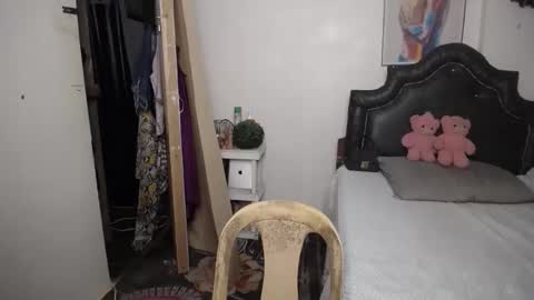 ELLORREY online show from March 2, 9:05 am