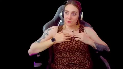 Emelia Lavoie online show from April 24, 9:29 pm