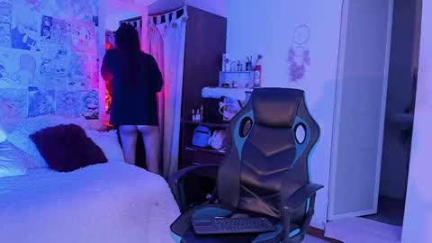 Emely Rous online show from December 15, 1:45 am