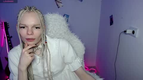 Lia online show from January 8, 5:11 am