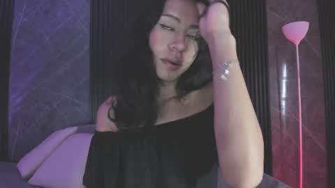 emmaclark_1 online show from February 25, 9:30 pm