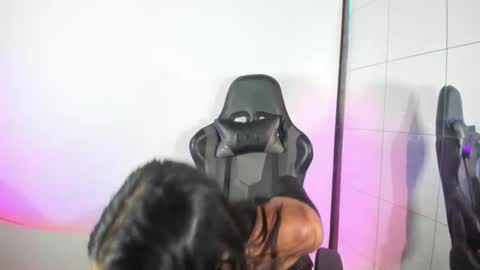 Estefa G online show from November 20, 10:43 pm