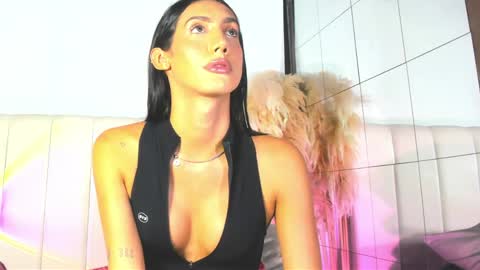 Estefa G online show from April 14, 12:37 am