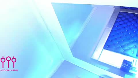 evanllelyne online show from April 24, 1:58 pm