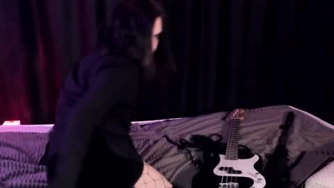 evan online show from February 28, 6:52 pm