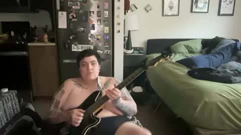 faenforest online show from April 13, 1:09 am