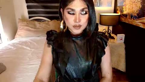 CLAUDIA VALVALERA online show from February 5, 4:28 am