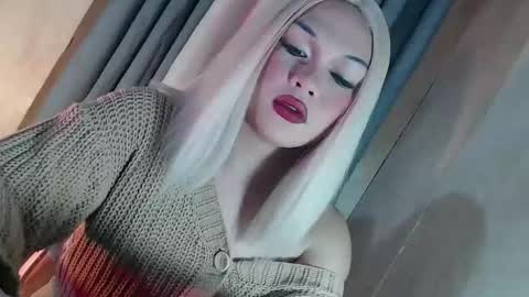 DANIELLA - DONT FORGET TO GIVE ME A THUMBSU UP online show from March 9, 10:57 pm