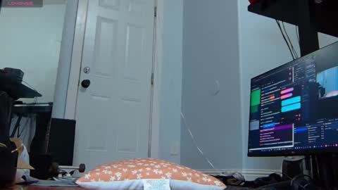 Snapshot of feralasf chatting on February 17, 3:58 am FE fee online show from February 17, 3:58 am