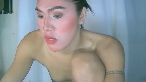 LIL LEE online show from March 4, 1:55 am