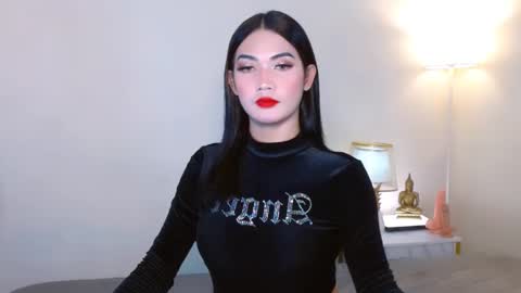 gabriela_deluxe online show from January 13, 5:10 pm