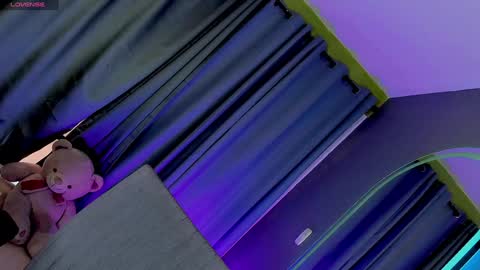 Vnecis Marn online show from February 7, 6:34 pm