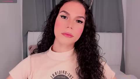 Vnecis Marn online show from October 3, 2:28 pm