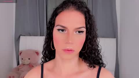 Vnecis Marn online show from October 6, 7:03 pm