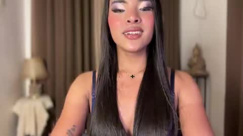 queen ronna online show from March 11, 3:27 pm