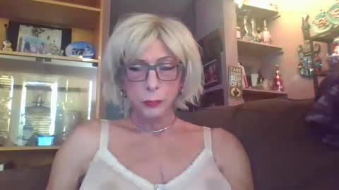 Girlinrock online show from October 21, 12:47 am