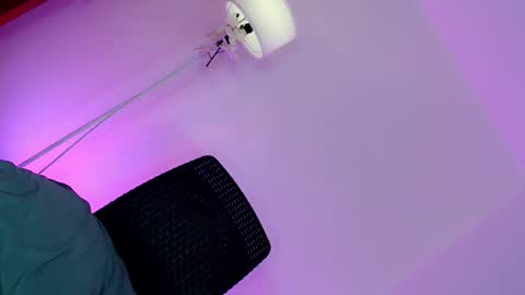 KITTY online show from April 23, 12:13 pm