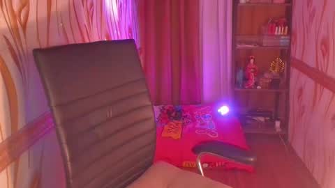 Barbie Brown online show from November 4, 3:50 am