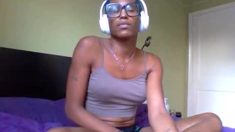 goddexx_kii online show from November 5, 9:25 pm