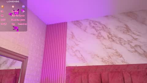 goldilockss15 online show from April 16, 11:11 am