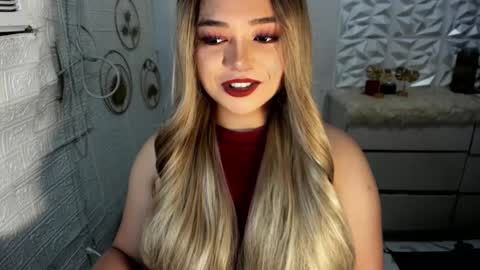 Snapshot of gorgeousamandarose chatting on October 23, 3:21 am Amanda rose online show from October 23, 3:21 am