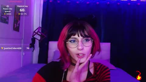 Snapshot of goth_minerva chatting on October 23, 1:59 pm goth_minerva online show from October 23, 1:59 pm