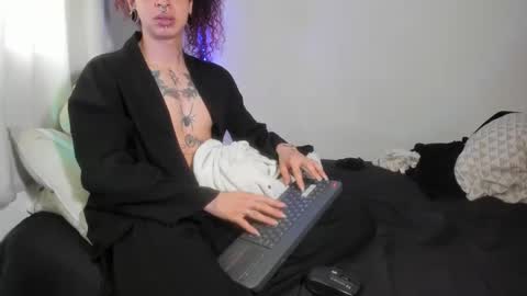 Russ  online show from March 3, 5:23 pm