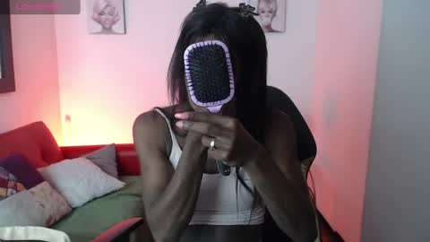 hanna_lamber online show from April 21, 11:17 am