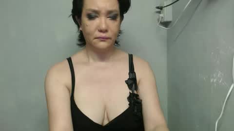 hazelannenatividad3 online show from April 23, 6:10 pm