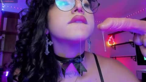 Heka Prudence online show from January 6, 10:24 pm