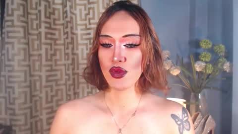 hellatarahathor online show from April 24, 12:19 pm