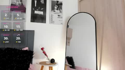  holly princess mermaid  online show from April 23, 2:52 am