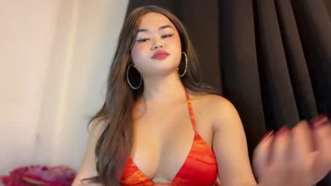 Aya online show from November 8, 2:50 pm