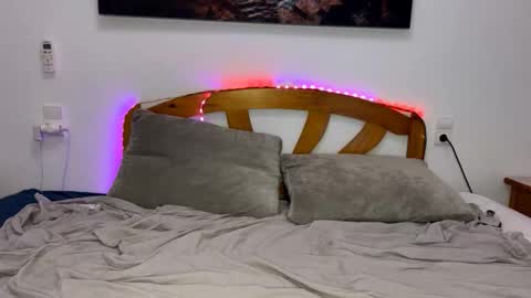  sasha model 3 online show from September 12, 7:30 pm