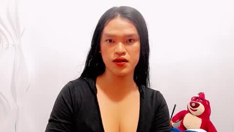 Maxine online show from December 23, 10:52 am