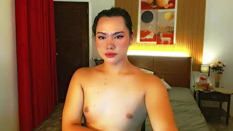 nathalie online show from October 18, 7:39 pm