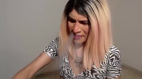 Danezka online show from December 2, 3:42 am